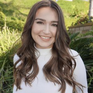Dr. Stephanie Porras Clinical Psychologist at Helyx Health in Beverly Hills, Palo Alto, and San Francisco, CA Dr. Stephanie Porras Clinical Psychologist at Helyx Health in Beverly Hills, Palo Alto, and San Francisco, CA